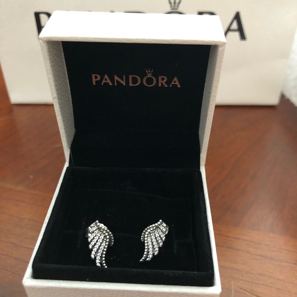 SOLD!!Pandora Majestic Feather Stud Earrings